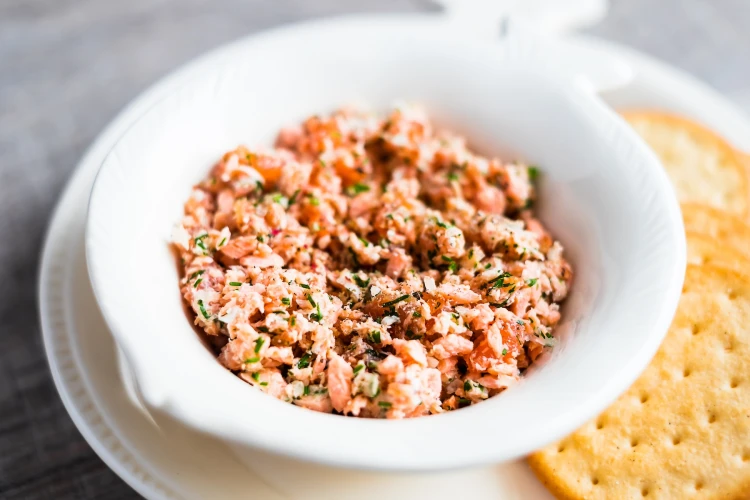 high-protein-snacks-salmon